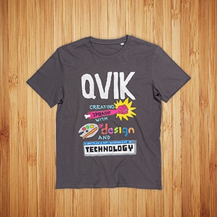 T-paidat painatuksella Qvik