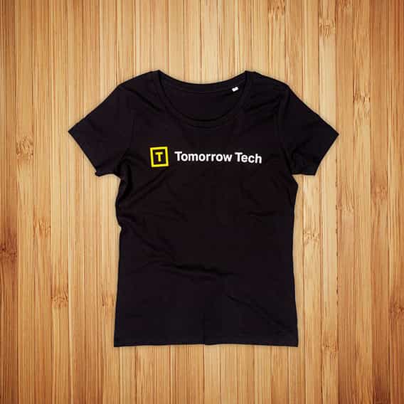 Tomorrow Tech t-paitojen painatus